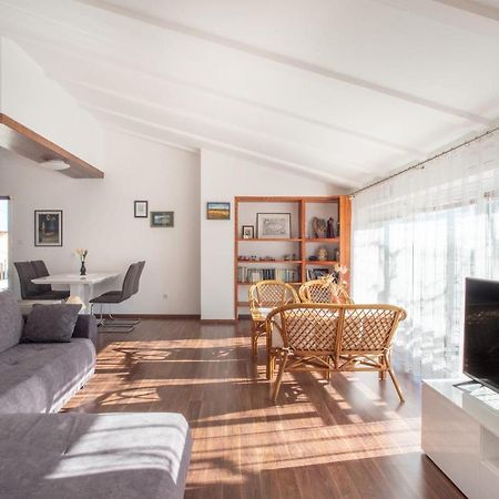 Appartement Haus Mirela à Ližnjan Extérieur photo