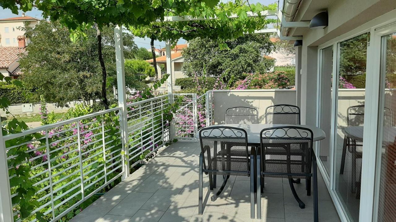 Appartement Haus Mirela à Ližnjan Extérieur photo