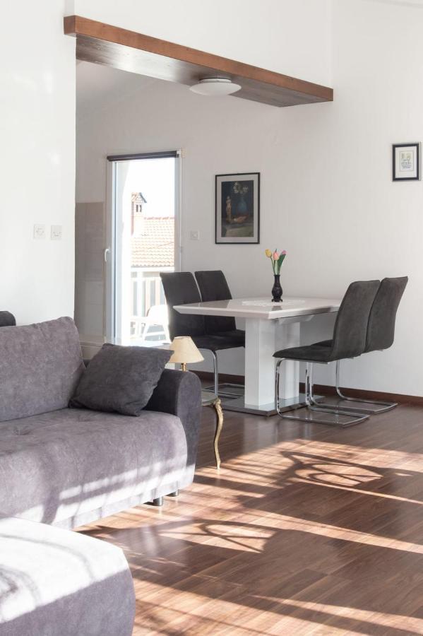 Appartement Haus Mirela à Ližnjan Extérieur photo